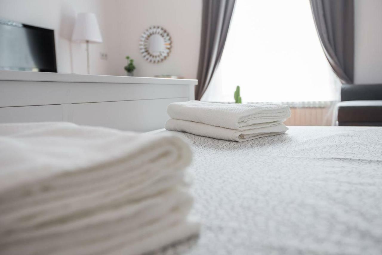 Oberiter Apartments - Center Of Zagreb, Fast Wifi, Ac, Kitchen, Parking Ngoại thất bức ảnh